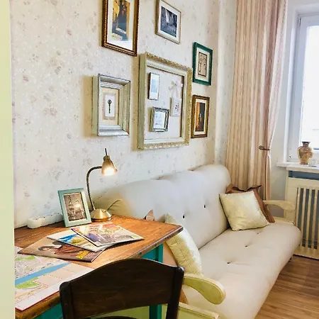 Oldtown!/2bedrooms/authenticbratislava/spacious דירה