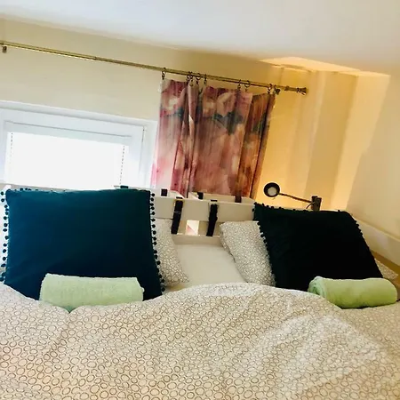 Oldtown!/2bedrooms/authenticbratislava/spacious *